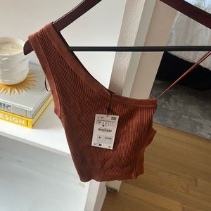 Zara NWT crop top